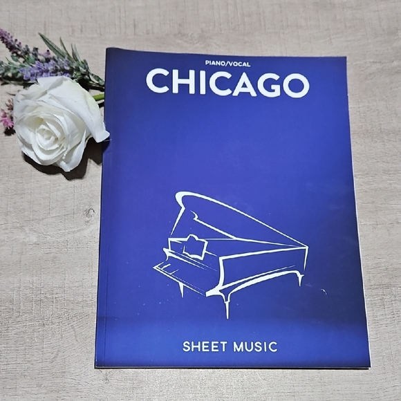 Chicago Piano/Vocal Sheet Music - Picture 1 of 4